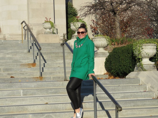 green, jacket, coat, fashion blogger, sarah in style, pop of color