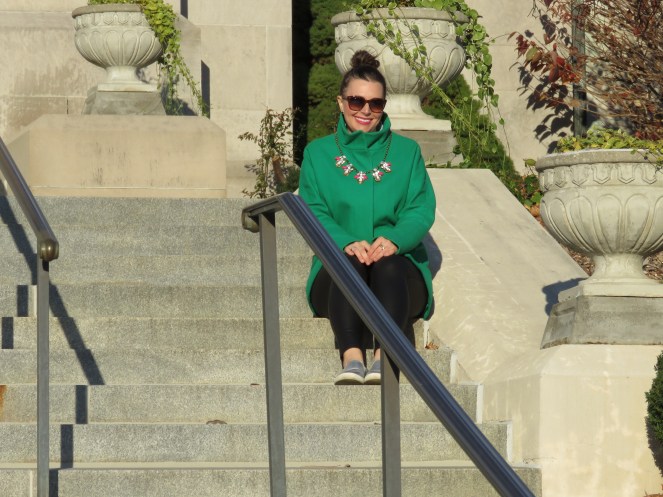 green with envy, sarah in style, chicago, fashion blogger, jacket, pop of color
