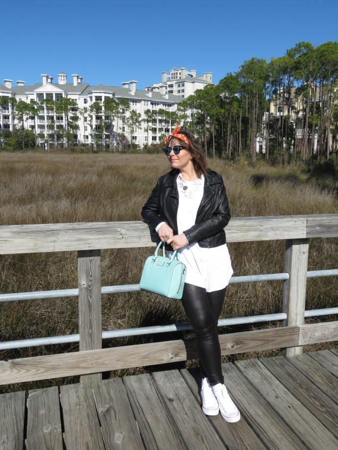 bows, leather, sarahinstyle.com, sarah in style, fashion blogger, chicago blogger, sandestin