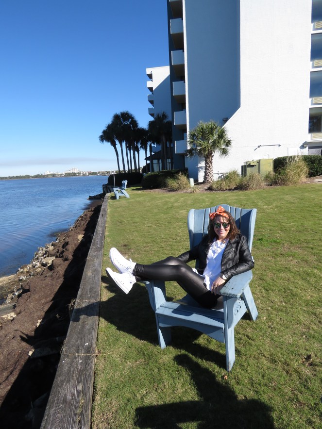 bows, leather, sarahinstyle.com, sarah in style, fashion blogger, chicago blogger, sandestin