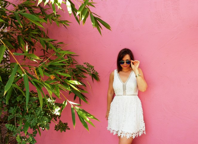 white dress, lace, it's all in the details, sarah in style, windy city bloggers, fashion blogger, the saguaro, dejavu