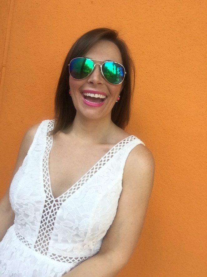 white dress, lace, it's all in the details, sarah in style, windy city bloggers, fashion blogger, the saguaro, dejavu