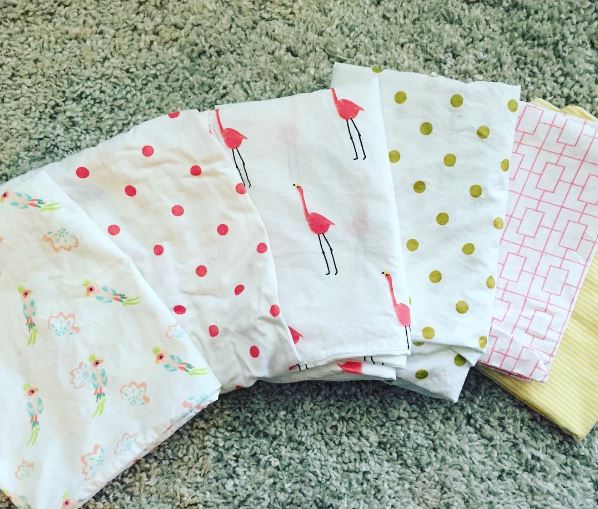 fun sheets, sarahinstyle.com, sarah in style, bedroom, interior design, sanctuary, my own bed, coral and blue, windy city bloggers, design blogger, chicago blogger