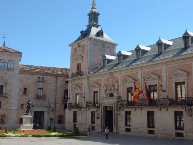 sarah in style, travel blogger, european vacation, madrid, spain, sarahinstyle.com, travel recommendations, windy city bloggers