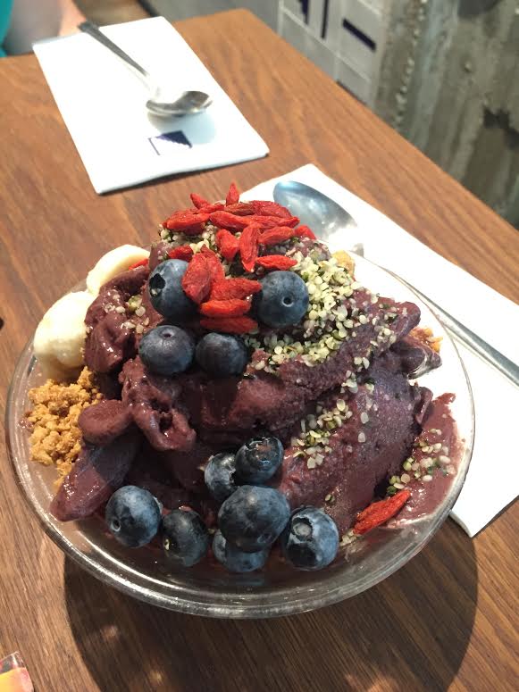 teresa's juice, barcelona, spain, park guell, sagrada familia, el born, el nacional, sarah in style, travel blogger, european adventure, windy city bloggers