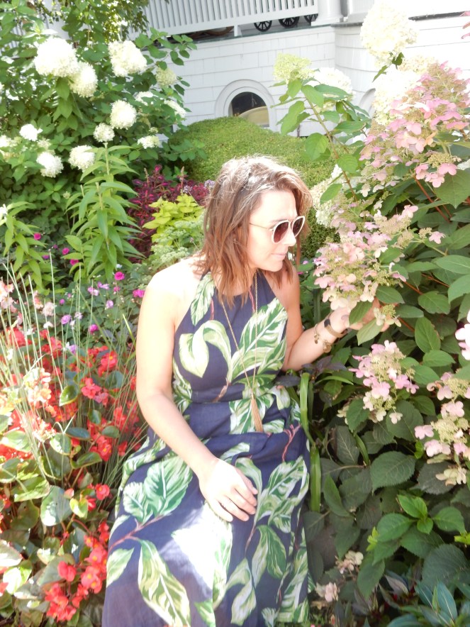 Ann Taylor Amalfi Halter Dress, Ann Taylor, Go To Summer Dress, sarahinstyle.com, sarah in style, fashion blogger, chicago blogger, windy city bloggers, summer to fall wardrobe