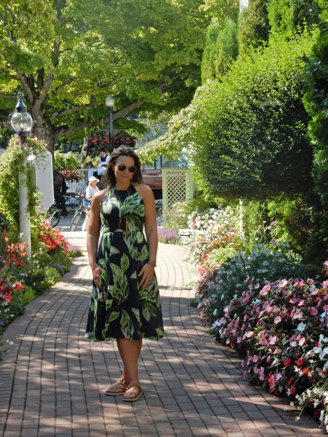 Ann Taylor Amalfi Halter Dress, Ann Taylor, Go To Summer Dress, sarahinstyle.com, sarah in style, fashion blogger, chicago blogger, windy city bloggers, summer to fall wardrobe