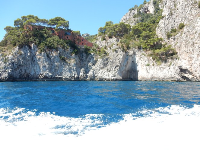 capri shopping, Capri, Italy, European Adventure, Sarah In Style, sarahinstyle.com, travel blogger, chicago blogger, travel, Europe, windy city bloggers, beach, Mediterranean sea, amalfi coast