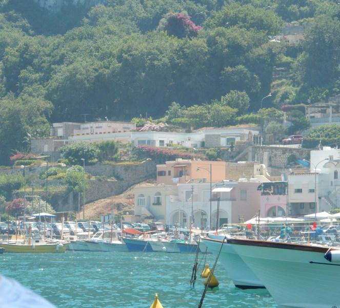 capri shopping, Capri, Italy, European Adventure, Sarah In Style, sarahinstyle.com, travel blogger, chicago blogger, travel, Europe, windy city bloggers, beach, Mediterranean sea, amalfi coast