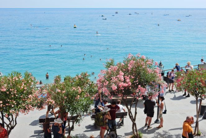 Chicago Blogger, Windy City Bloggers, Cinque Terre, Italy, Manarola, Vernazza, Monterosso, italian riviera, norwegian cruise, Mediterranean cruise, sarah in style, sarahinstyle.com, travel blogger, what to see in italy, italian must see