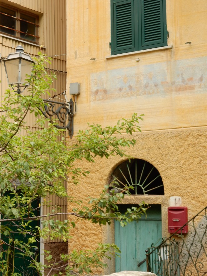 Chicago Blogger, Windy City Bloggers, Cinque Terre, Italy, Manarola, Vernazza, Monterosso, italian riviera, norwegian cruise, Mediterranean cruise,  sarah in style, sarahinstyle.com, travel blogger, what to see in italy, italian must see