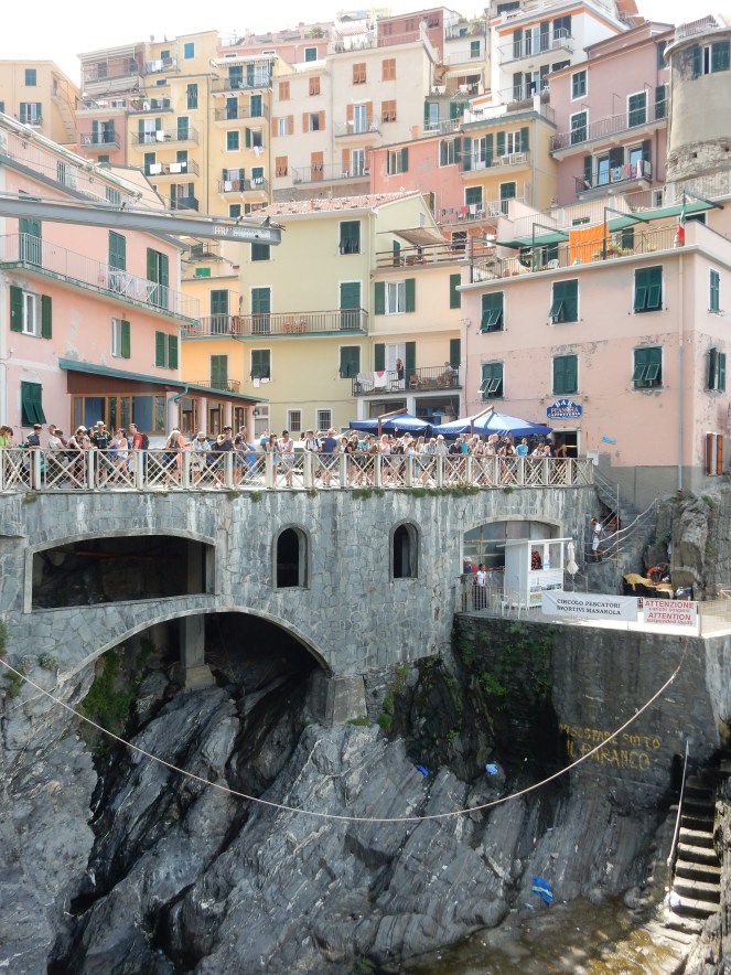 Chicago Blogger, Windy City Bloggers, Cinque Terre, Italy, Manarola, Vernazza, Monterosso, italian riviera, norwegian cruise, Mediterranean cruise,  sarah in style, sarahinstyle.com, travel blogger, what to see in italy, italian must see