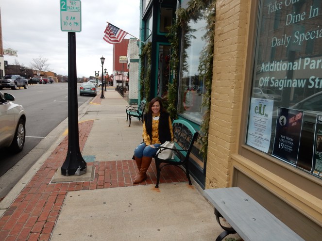 plaid world, plaid shirt, furry vest, sarah in style, sarah meyer, bay city michigan, pure michigan, windy city bloggers collective, wcbcstyle, fashion blogger, how to wear plaid, styling plaid, styling fur, fur