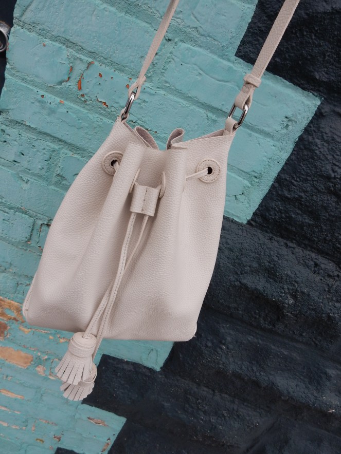 plaid world, plaid shirt, furry vest, sarah in style, sarah meyer, bay city michigan, pure michigan, windy city bloggers collective, wcbcstyle, fashion blogger, how to wear plaid, styling plaid, styling fur, fur