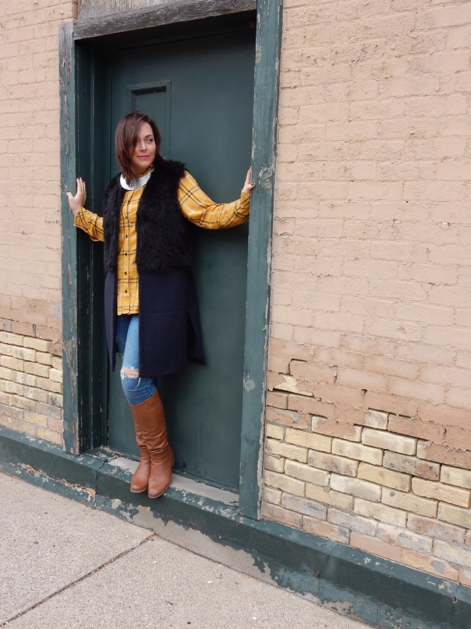 plaid world, plaid shirt, furry vest, sarah in style, sarah meyer, bay city michigan, pure michigan, windy city bloggers collective, wcbcstyle, fashion blogger, how to wear plaid, styling plaid, styling fur, fur