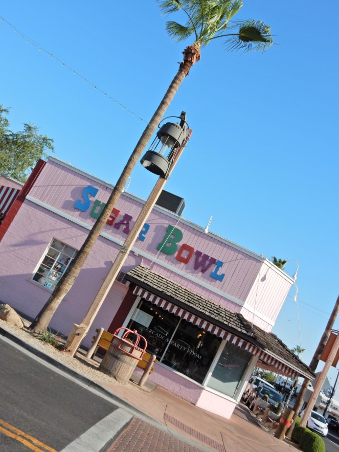 sarah in style, sarahinstyle.com, sarah meyer, all about arizona, what to do in arizona, where to stay in scottsdale. the saguaro, hotel valley ho, where to eat in scottsdale, where to eat in phoenix, what to do in scottsdale, what to do in phoenix, travel blogger, sugar bowl scottsdale, the sugar bowl