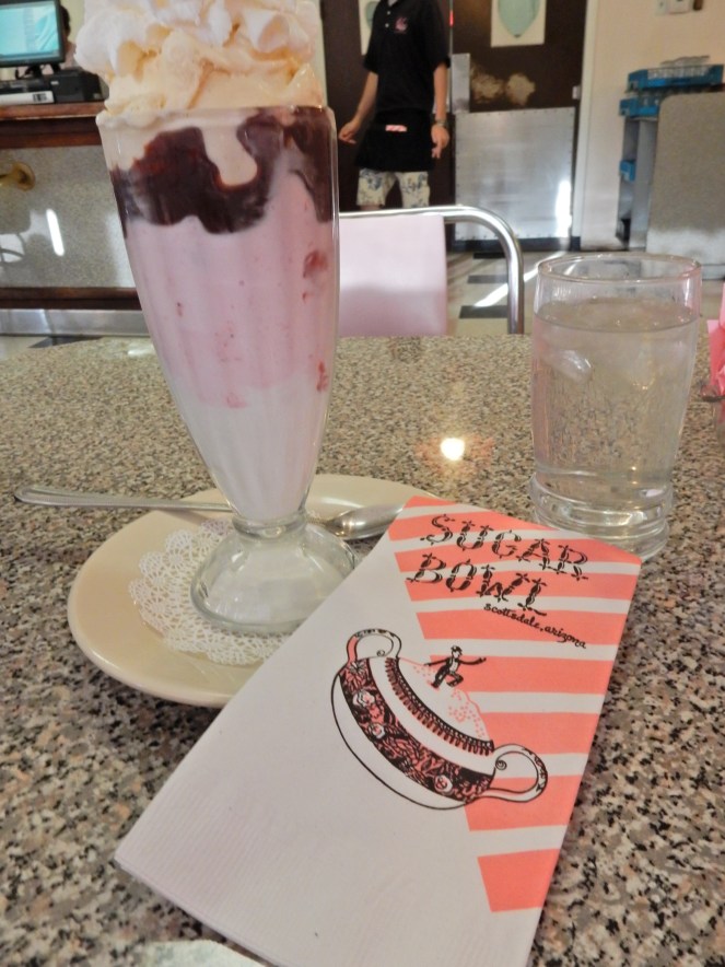 sarah in style, sarahinstyle.com, sarah meyer, all about arizona, what to do in arizona, where to stay in scottsdale. the saguaro, hotel valley ho, where to eat in scottsdale, where to eat in phoenix, what to do in scottsdale, what to do in phoenix, travel blogger, sugar bowl scottsdale, the sugar bowl