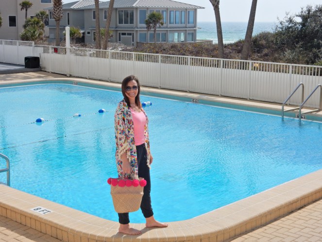 Judith March, fringe top, caftan, beach ensemble, summer style, Destin, Florida, emerald coast, beach style, sarahinstyle.com, sarah in style, sarah meyer, fringe beach bag, pom pom bag, Hobby Lobby, gold chunky sandals