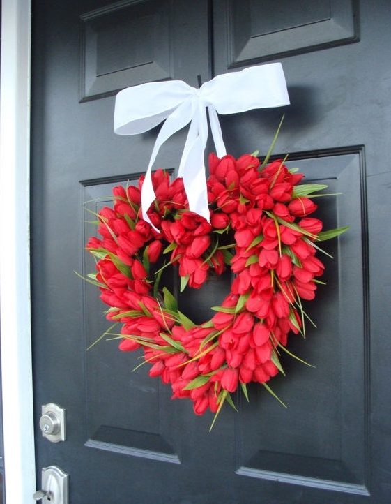 Valentine's Day Wreaths, valentine's day, wreaths, love wreaths, be mine, valentine's, valentines, Sarah In Style, sarahinstyle.com, Sarah Meyer, lifestyle blogger, home decor, home decorating, wreaths, February 14