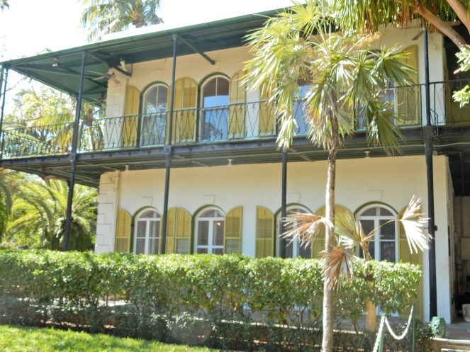 sunset key, key west, islamorada, florida keys, florida, sunshine state, tropical vacation, hemingway house, margaritaville, The Marker, Bagatelle, Latitudes, florida sunset, southermostpoint, sarah in style, sarah Meyer, sarahinstyle.com, travel blogger