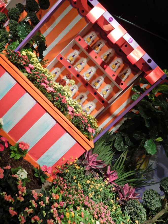 McFarlane & Douglas, McFarlane & Douglass, Spin-spun, Macy's Flower Show, Flower Show, Macy's events, Macy's, Macy's State Street, Macy's New York City, MAcy's NYC, Macy's San Francisco, Carnival, flowers, springtime, carnival theme, sarah in style, sarahinstyle.com, Sarah Meyer, Chicago events, what to do in Chicago, Chicago