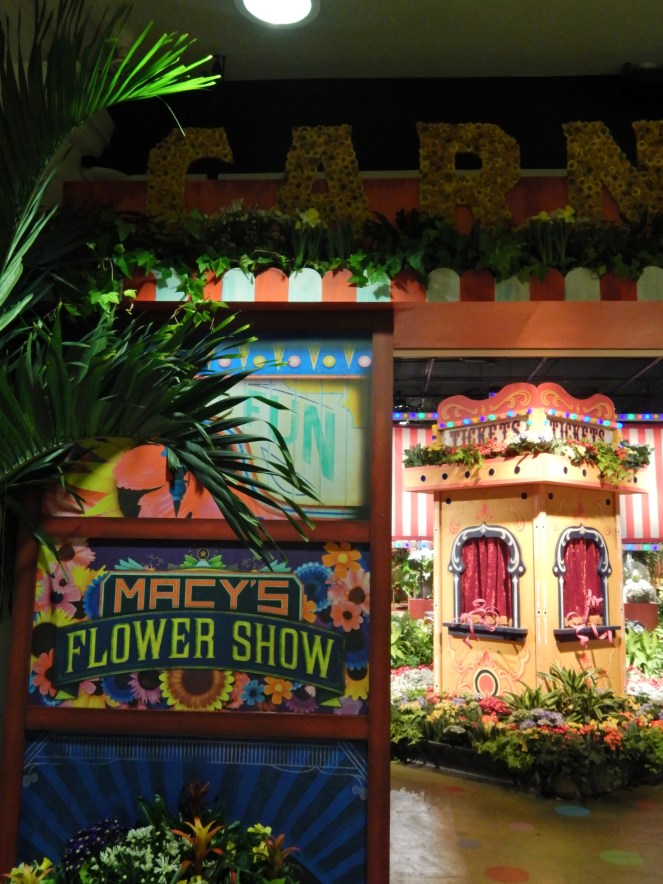 Macy's Flower Show, Flower Show, Macy's events, Macy's, Macy's State Street, Macy's New York City, MAcy's NYC, Macy's San Francisco, Carnival, flowers, springtime, carnival theme, sarah in style, sarahinstyle.com, Sarah Meyer, Chicago events, what to do in Chicago, Chicago