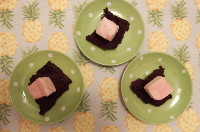 Healthy desserts, healthy brownies, healthy sweets, raw brownies, vegan, gluten free brownies, gluten free, Sarah In Style, sarahinstyle.com, Deliciously Ella, XO Marshmallow, gourmet marshmallows, food blogger, healthy eating