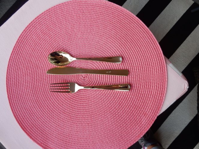 Sarah In Style, Dining Decor, Flirty Florals. Entertaining, Hosting, Event Planning, Decor, Decorating, Tablescape, Table decor, Table layout, Pier 1, Target, floral napkin rings, decorating on a dime, decorating on a budget, gold silverware, plastic gold silverware 