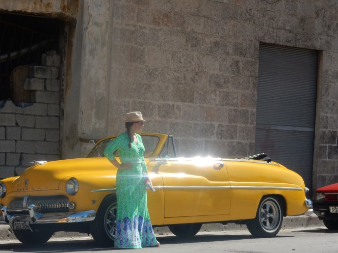 Cuba, Havana, Cuban Style, Cuban Flair, Melie Bianco, LIlly Pulitzer, Au Revoir bag, straw bag, lilly pulitzer elephant dress, vince camuto, straw hat, how to dress in cuba, sarah in style, sarah meyer, sarahinstyle.com, windy city bloggers, fashion blogger, style blogger, OOTD, summer style, what I wore