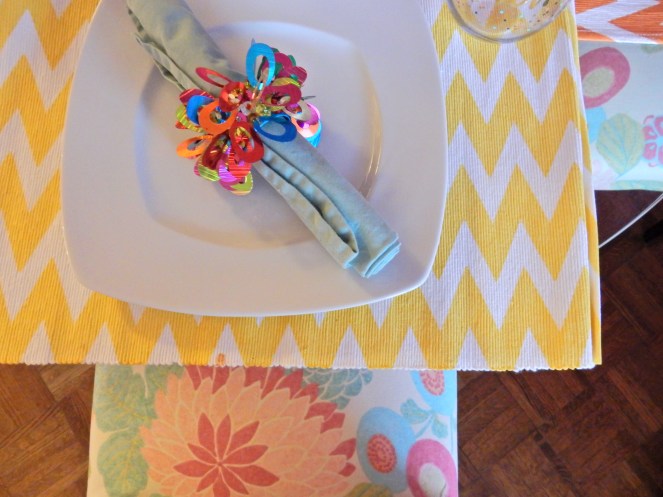 Dining Decor, Table Decor, Table Decorations, Table Settings, Decorating, Home Decor, Linens, Sarah In Style, Sarah Meyer, sarahinstyle.com, design blogger, decorating blog, Chicago design, pier one, Thibaut, Dania, Crate & Barrell