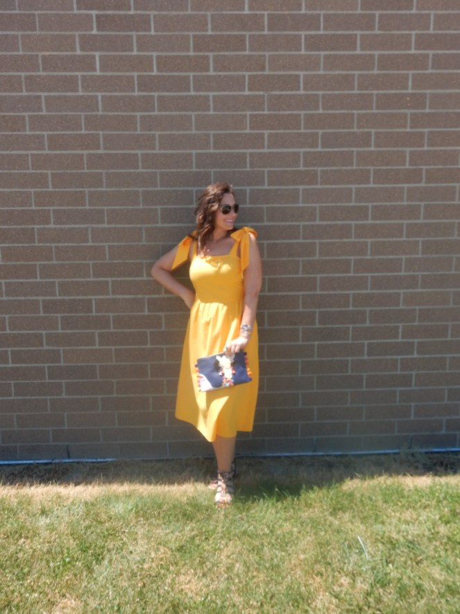 Maui Jim, Cliff House, Gold Aviators, PolarizedPlus2®, Kate Spade, Camel Accessories, Camels, Bow Dress, Yellow Dress, Yellow Bow Dress, Whimsical Fashion, Whimsical Accessories, Sarah In Style, Sarahinstyle.com, Sarah Meyer, fashion blog