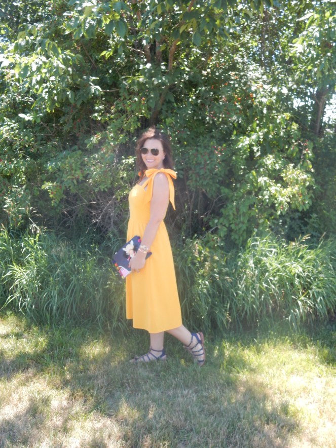Maui Jim, Cliff House, Gold Aviators, PolarizedPlus2®, Kate Spade, Camel Accessories, Camels, Bow Dress, Yellow Dress, Yellow Bow Dress, Whimsical Fashion, Whimsical Accessories, Sarah In Style, Sarahinstyle.com, Sarah Meyer, fashion blog