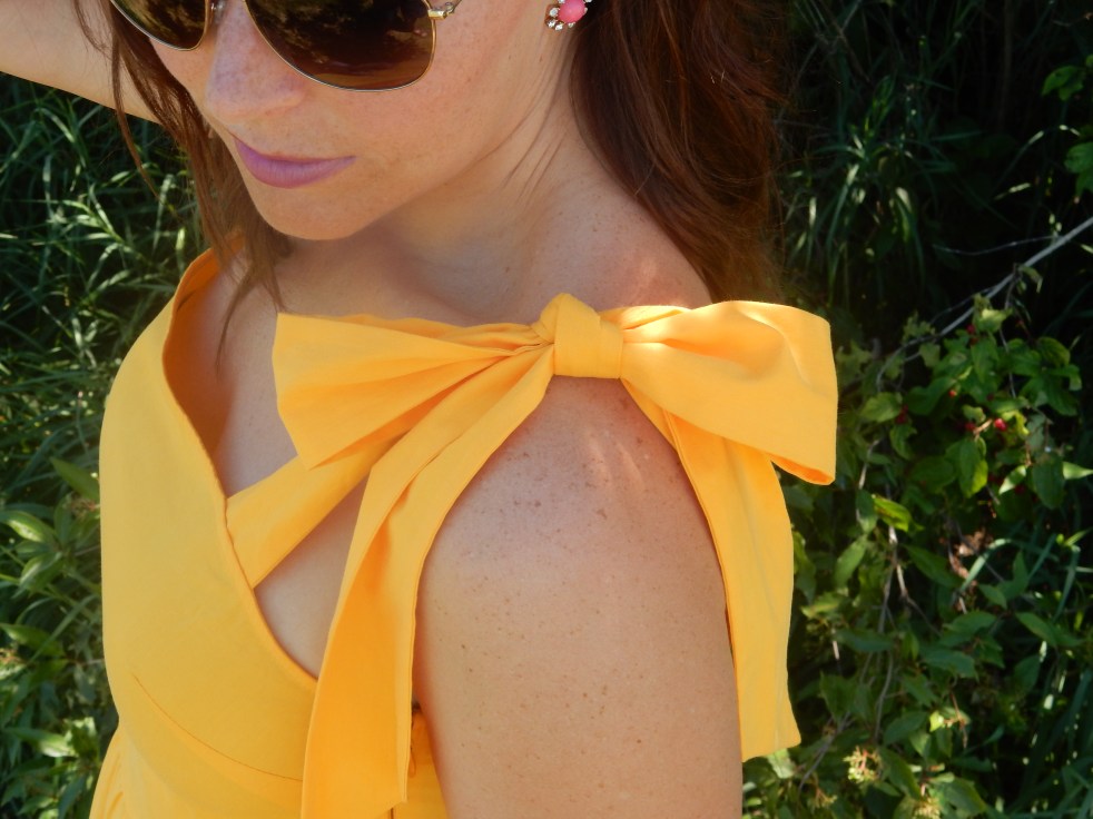 Maui Jim, Cliff House, Gold Aviators, PolarizedPlus2®, Kate Spade, Camel Accessories, Camels, Bow Dress, Yellow Dress, Yellow Bow Dress, Whimsical Fashion, Whimsical Accessories, Sarah In Style, Sarahinstyle.com, Sarah Meyer, fashion blog