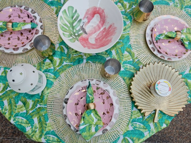 Read My Palms, Dining Decor, Table Decor, Table Decorations, Table Settings, Decorating, Home Decor, Linens, Sarah In Style, Sarah Meyer, sarahinstyle.com, design blogger, decorating blog, Chicago design, TJ Maxx, Flamingo plates, tropical table, palm leaves, palm decor, dining al fresco, palm print tablecloth, flamingo bowl, gold palm leaves, Home Goods, Bed Bath & Beyond