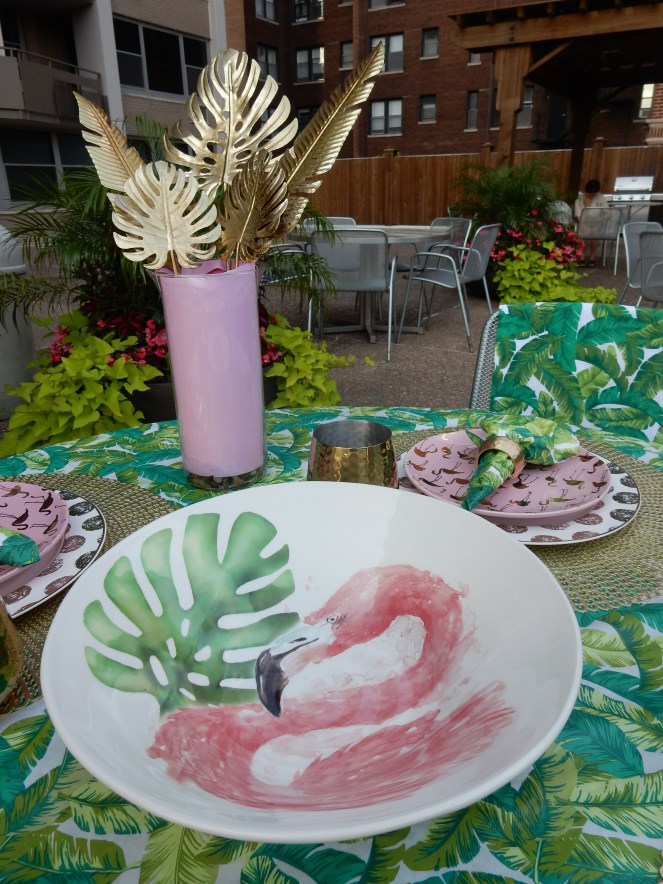 Read My Palms, Dining Decor, Table Decor, Table Decorations, Table Settings, Decorating, Home Decor, Linens, Sarah In Style, Sarah Meyer, sarahinstyle.com, design blogger, decorating blog, Chicago design, TJ Maxx, Flamingo plates, tropical table, palm leaves, palm decor, dining al fresco, palm print tablecloth, flamingo bowl, gold palm leaves, Home Goods, Bed Bath & Beyond