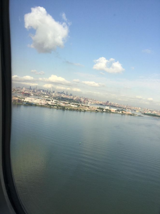 healthy eating, healthy travel, airport eating, healthy airport food, healthy travel food, healthy travel tips, healthy, gluten free, gluten free airports, gluten free travel, on the fly, eating healthy, sarah in style, chicagogrammer, lifestyle blog, travel blog, Sarah Meyer, from the air, above the clouds, chicago skyline, NYC skyline, cuba, southwest airlines