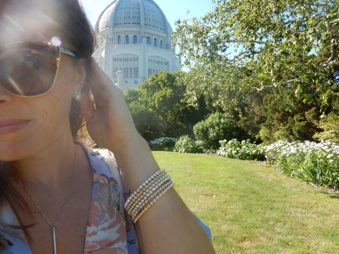 Francescas blue ruffle dress, blue floral dress, Kate Spade, white bow bag, Bahai Temple, North Shore, Flowery Dress, ladylike dress, Sarah In Style, Wilmette, Chicago fashion, fashion blogger, Sarah In Style, Sarah Meyer, Bahai, House of Worship