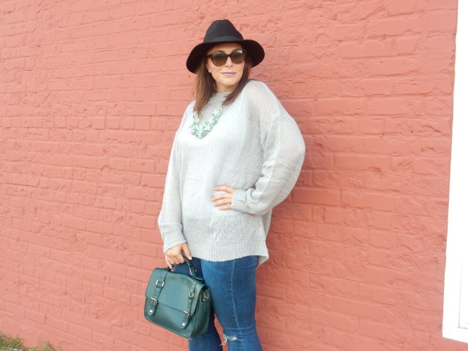 Harrisonburg, Virginia, what to do in Harrisonburg VA, fall sweaters, the perfect fall sweater, cozy sweaters, cozy sweater, cozy, grey sweater, oversize grey sweater, tobi, tobi.com, tobi grey sweater, Maui Jim, Black hat, Green satchel, fall fashion, what to wear this fall. Sarah Meyer, sarahinstyle.com, sarah in style, fashion blogger, fashion blog, style tips