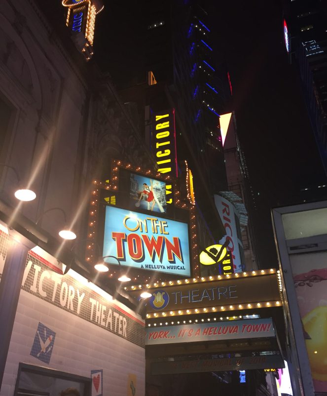 new york minute, what to do in new york, what to do in nyc, new york on the cheap, ideas for nyc, where to go in nyc, how to spend a short amount of time in new york, how to spend a short amount of time in NYC, sarahinstyle.com, travel tips, NYC travel tips, eating in NYC, canal street market, broadway, Times Square