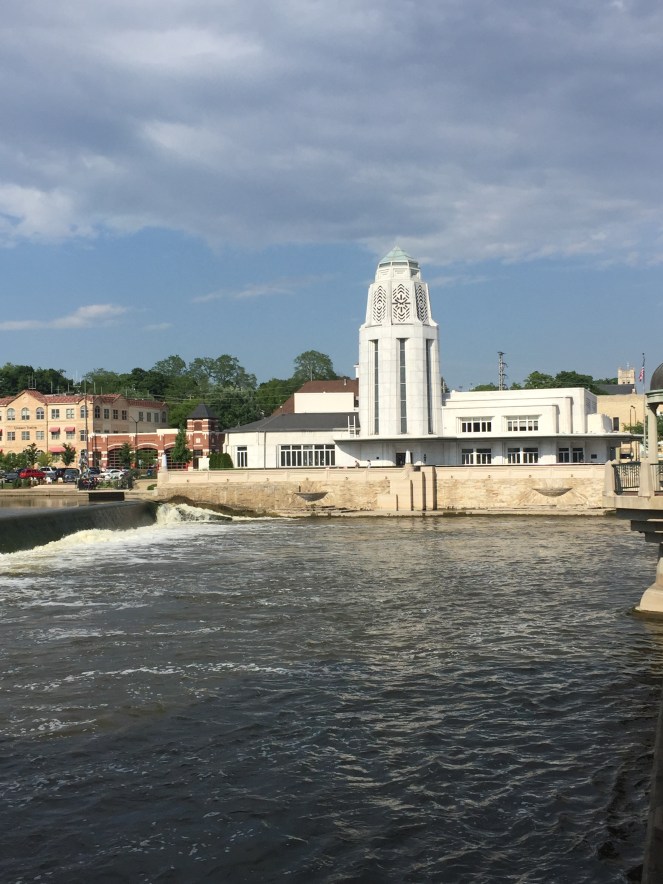 City Girl Goes To Suburbia, Chicago Suburbs, Chicago Day Trips, What To Do Outside Chicago, Geneva IL, Geneva Illinois, St. Charles, St. Charles Illinois, Chicago Guide, A Day In The Suburbs, Downtown Geneva, The Filling Station, Villa Verone, Chicago Blog, Chicago Blogger, Sarah In Style