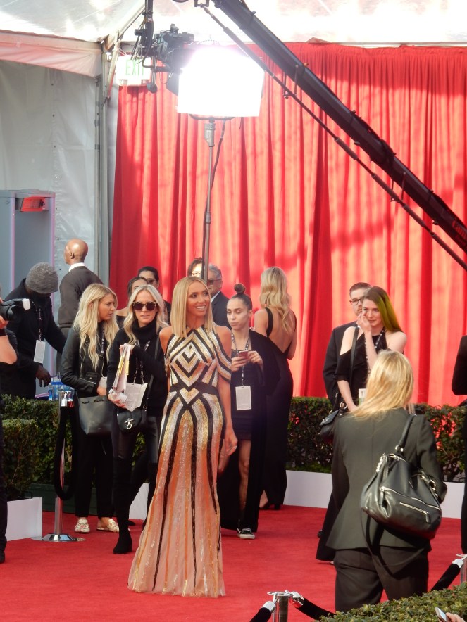 Giuliana Rancic, fashion blogger, style blogger, sarah in style, Sarah Meyer, SAG Awards, Screen Actors Guild, SAG Red Carpet, SAG Afterparty, SAG red carpet experience, SAG bleachers, Awards season, celebrity fashion, best dressed, E red carpet, People style, best of the SAG Awards
