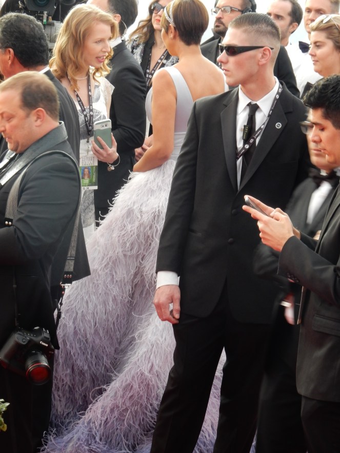 fashion blogger, style blogger, sarah in style, Sarah Meyer, SAG Awards, Screen Actors Guild, SAG Red Carpet, SAG Afterparty, SAG red carpet experience, SAG bleachers, Awards season, celebrity fashion, best dressed, E red carpet, People style, best of the SAG Awards