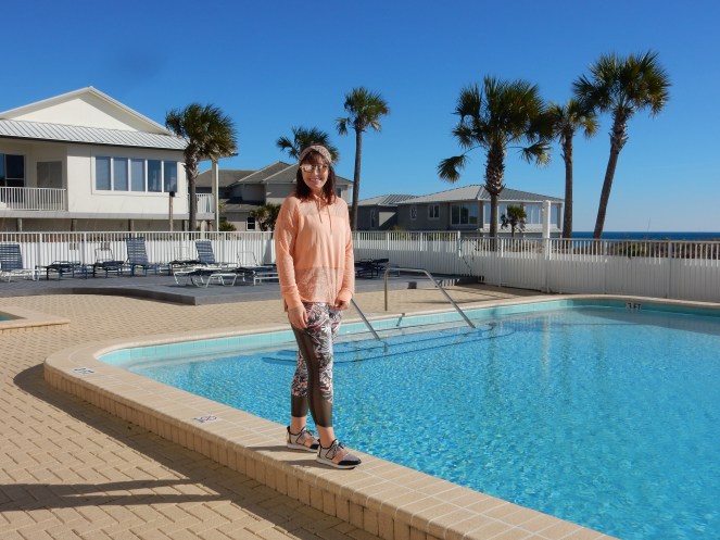 vacation workouts, florida workouts, beach workouts, cotton on active wear, palm print workout clothes, cool tennis shoes, sarah in style, hairdo, clip in bangs, Sarah Meyer, alternative work outs, exercise outdoors, cute exercise clothes, fashion blog, fashion blogger, what I wore