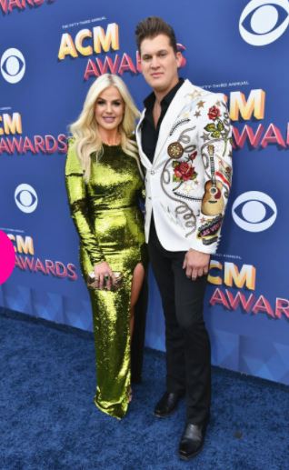 Jon PArdi, Summer Duncan, Best dressed duo, maddie and tae, Karen Fairchild, ACM's, ACM Awards, Best Dressed, Red Carpet, Celebrity Fashion, Country music fashion, country awards, Las Vegas fashion, who looked best, route 91 tribute. Sarah Meyer, sarahinstyle, sarah in style