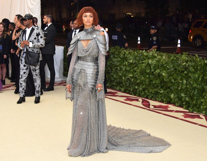 Met Gala, Heavenly Bodies, Fashion and the Catholic Imagination, The Met, red carpet fashion, celebrity fashion,  fashion's biggest night, Versace, Met Gala 2018, oscars of fashion, ariana grande, zendaya, sarah jessica parkers, best head pieces, halos, Amber heard, headdresses, Blake Lively, Gigi Hadid, Mindy Kaling, Madonna, rihanna, catholic fashion, lily collins, costume institute