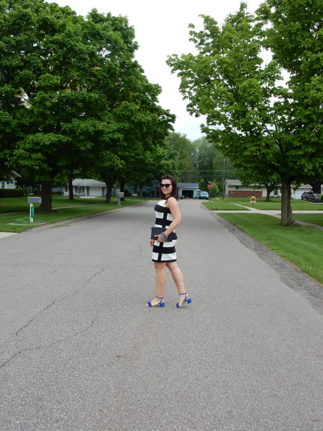 no more monday blues, beat monday blues, make monday better, blue shoes, soft surroundings blue shoes, soft surroundings shoes, black and white striped outfits, black and white striped dress, blue shoes with flowers, what to wear this summer, summer style, Sarah Meyer, sarah in style, positive outlook on the week, George strait advice