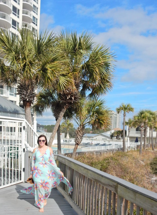 Judith March, Landon Lacey, Destin, Florida, boutique shopping, shopping tips, ideal dresses, flowy dress, Judith March, Deja Vu Florida, Deja Vu Seaside, Emerald Coast, Summer wardrobe staples, summer staples, summer 2018 fashion, sarah in style, Sarah Meyer, fashion blog, fashion blogger, what I wore, beach fashion