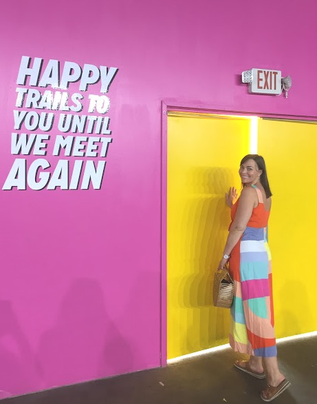 Instagrammers Heaven, Happy Place Chicago, Happy Place Exhibit, Happy Place, Happy Place Pop Up, Chicago art exhibits, Chicago Art scene, Chicago must sees, what to do in Chicago, touring art, Sarah In Style, Chicago weekend guide, Blogger paradise, Blogger Heaven, get the perfect picture, confetti dome, so many colors