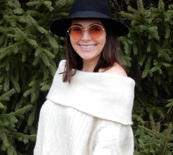 wolfpoint, rose gold watch, Cable Knit Sweater, off the shoulder sweaters, leather leggings, grey over the knee boots, black felt hat, kate spade pink purse, winter styling, winter fashion, what to wear this winter, sarah in style, sarah Meyer, sarahinstyle.com, winter fashions, trendy sweaters, winter trends, chicagogrammers, windy city bloggers, blogger fashion, blogger styling tips