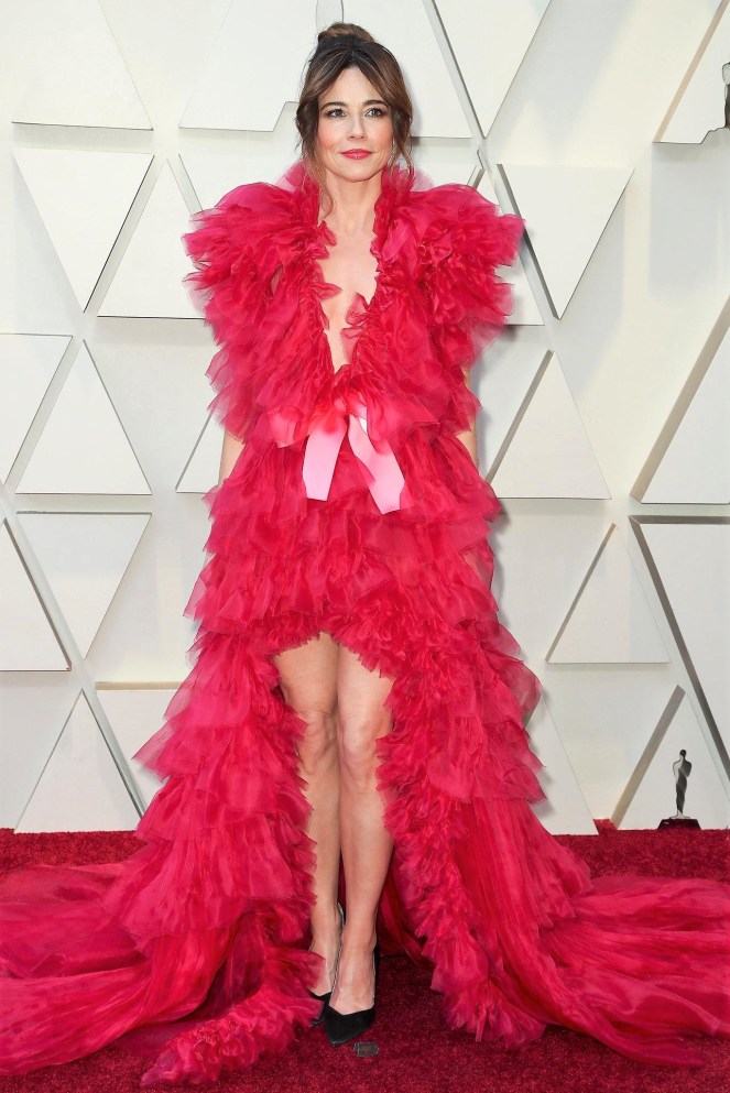 Linda Cardellini, Maison Schiaparelli, 91st Academy Awards, Dolby Theater Hollywood, Oscars 2019, Academy Awards, Red Carpet, Oscars Red Carpet 2019, Best Dressed, Celebrity Fashion, On the red carpet, celebrity style, red carpet jewelry, most expensive jewelry at the oscars, most expensive jewelry at the academy awards, awards season best looks, Sarah In Style, Sarah Meyer, Kodak Theater, Roosevelt Hotel Los Angeles